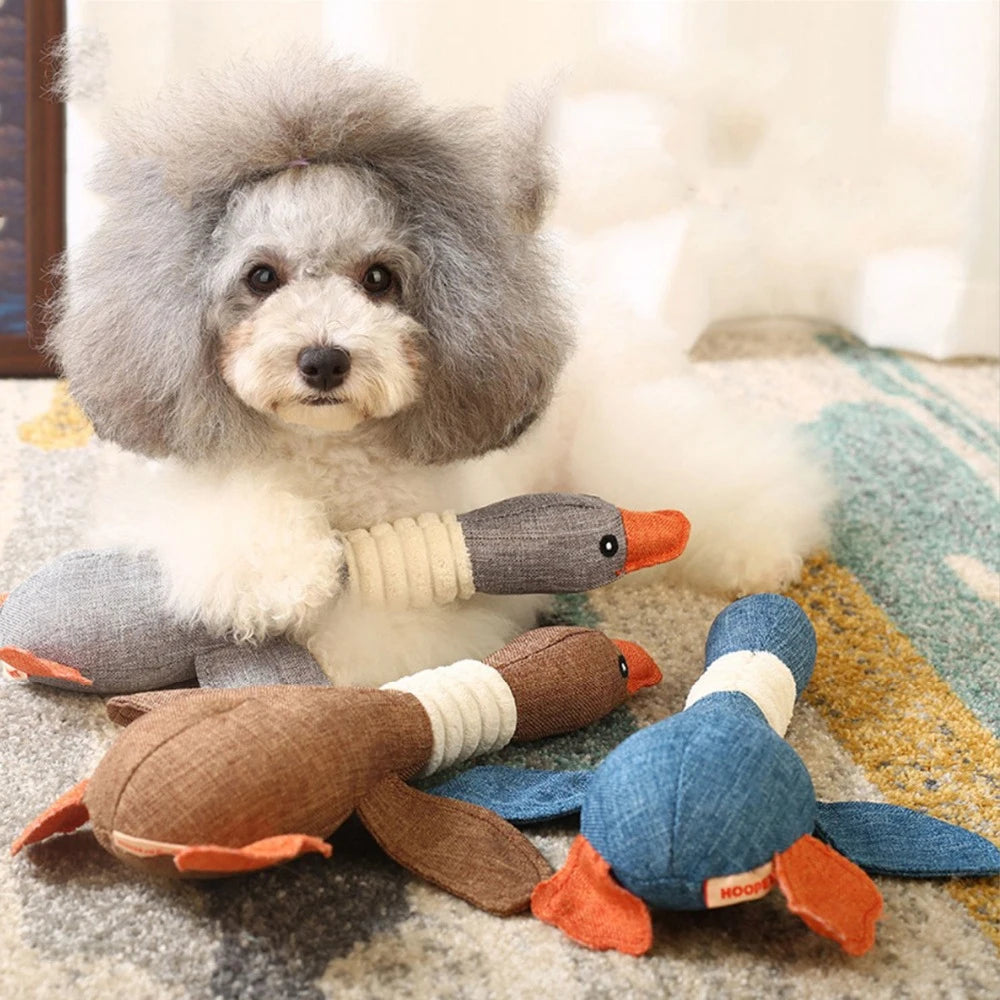Durable Plush Goose Toy – Bite-Resistant, Squeaky & Great for Playtime