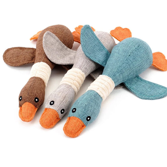 Durable Plush Goose Toy – Bite-Resistant, Squeaky & Great for Playtime